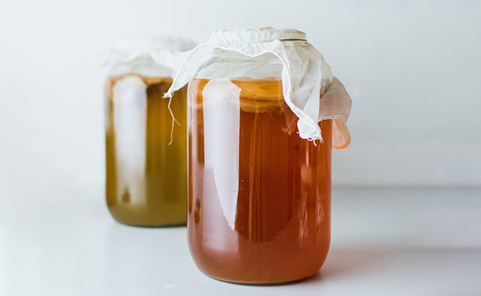 la kombucha fermentando